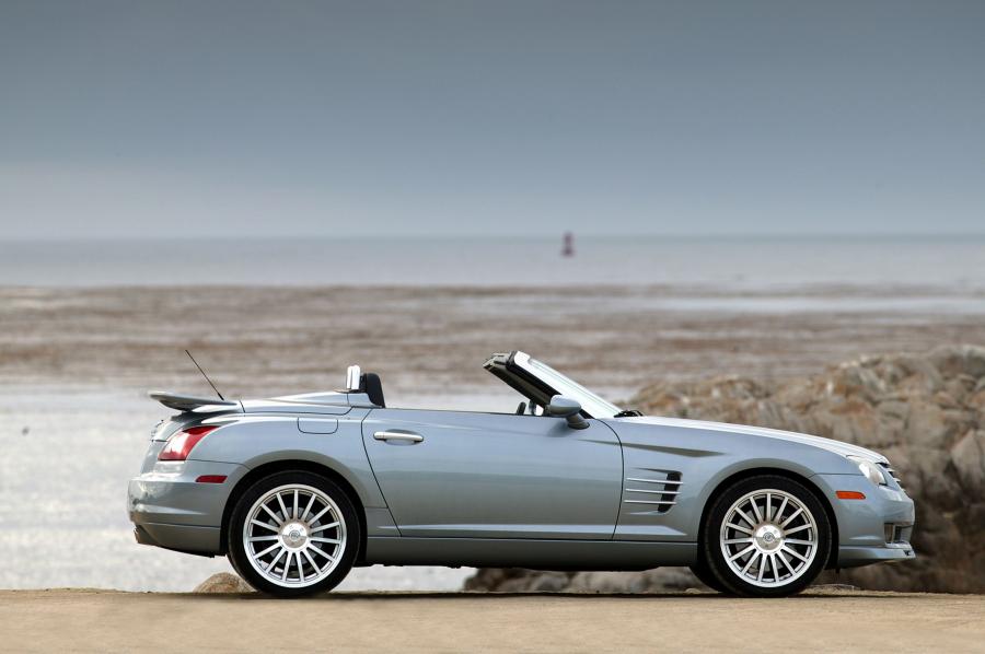  Chrysler Crossfire SRT6 Roadster 2005 года  (фото 6 из 16)